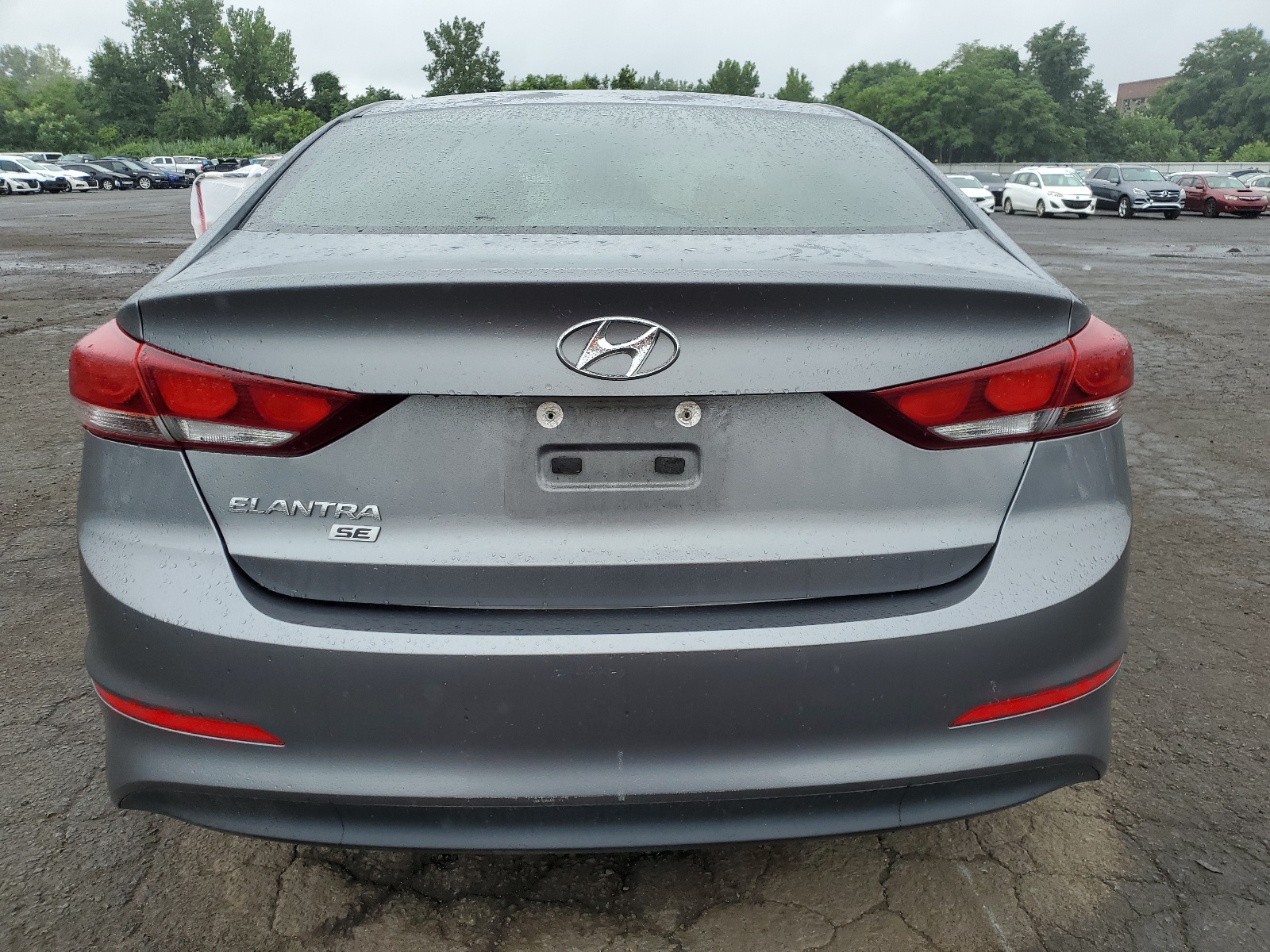 5NPD74LFXJH266201 2018 Hyundai Elantra Se