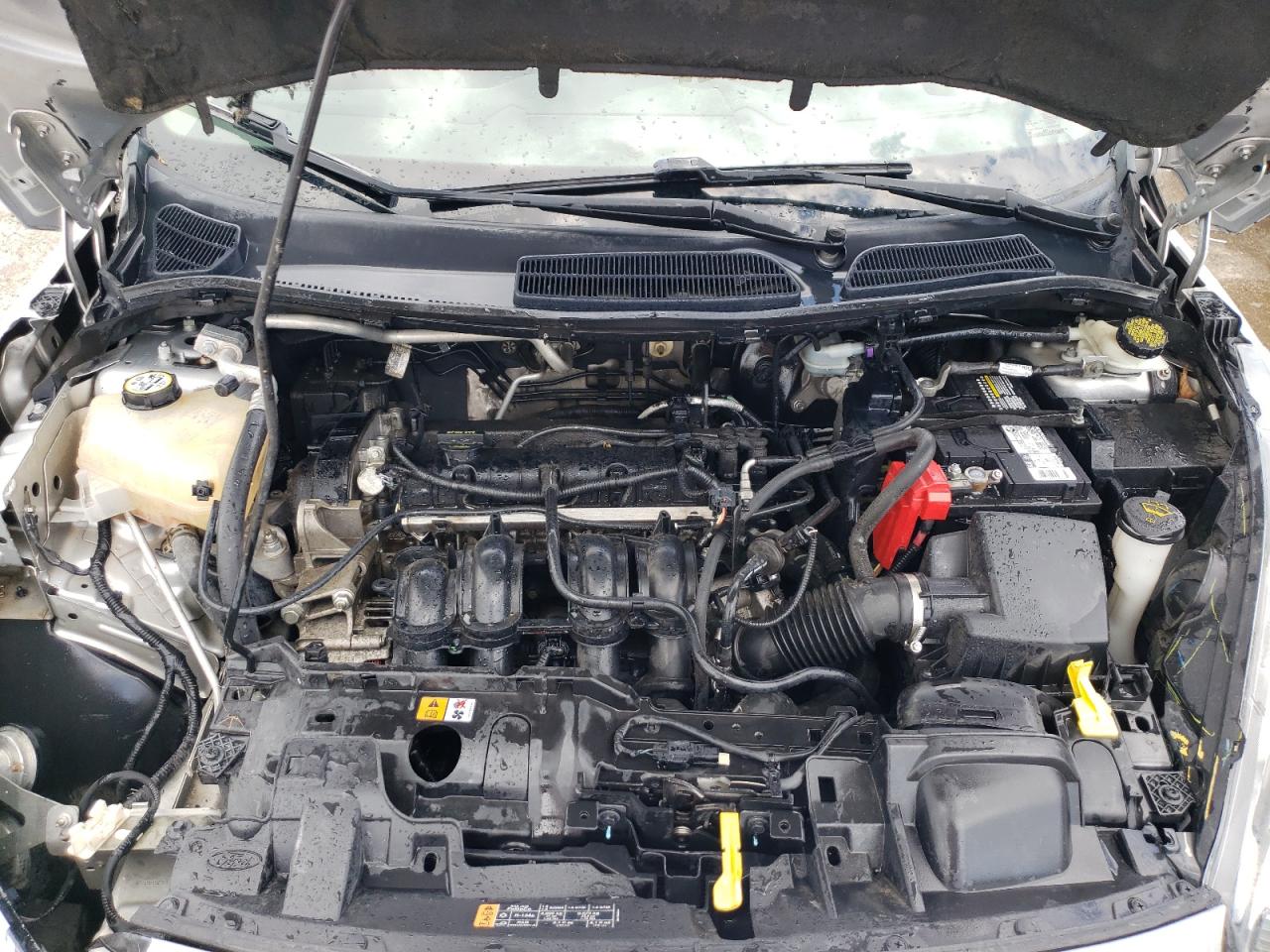 2014 Ford Fiesta - Image 11