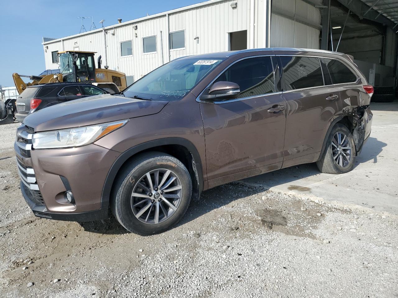 5TDJZRFH9JS870730 2018 TOYOTA HIGHLANDER - Image 1