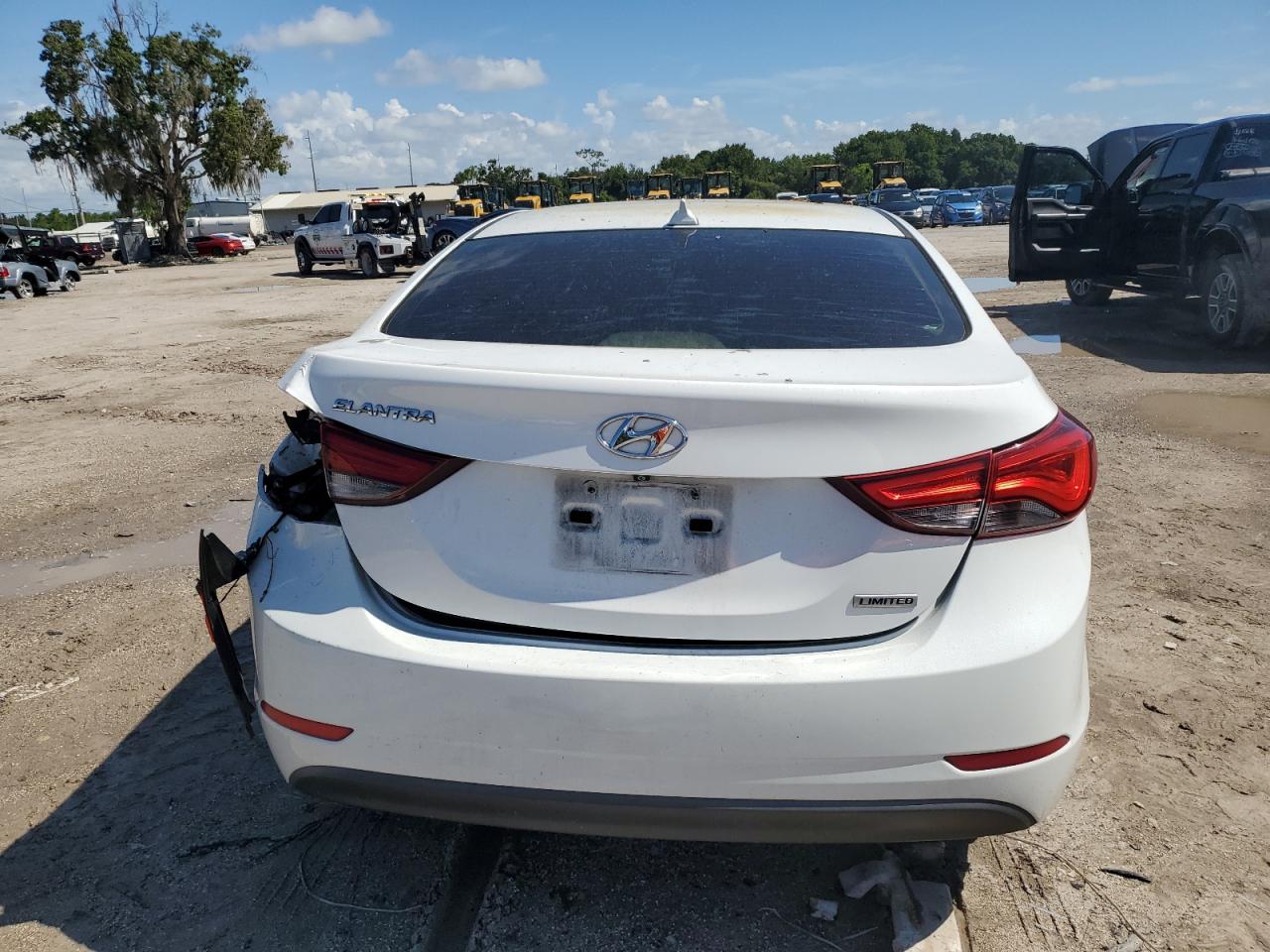 5NPDH4AE4EH528940 2014 Hyundai Elantra Se