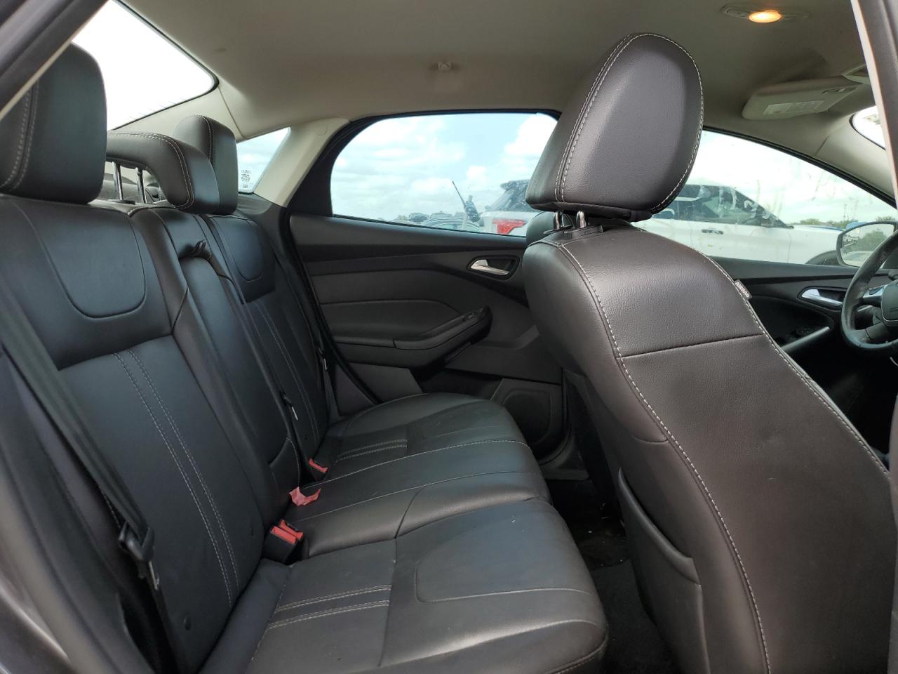 2014 Ford Focus - Image 10