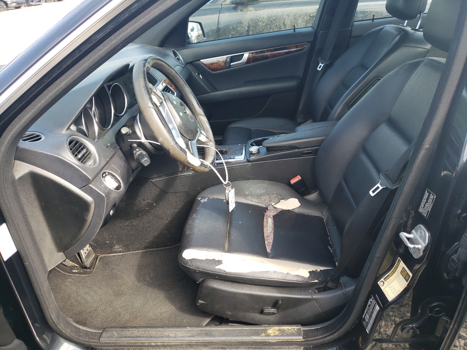 WDDGF8BB8CR194423 2012 Mercedes-Benz C 300 4Matic