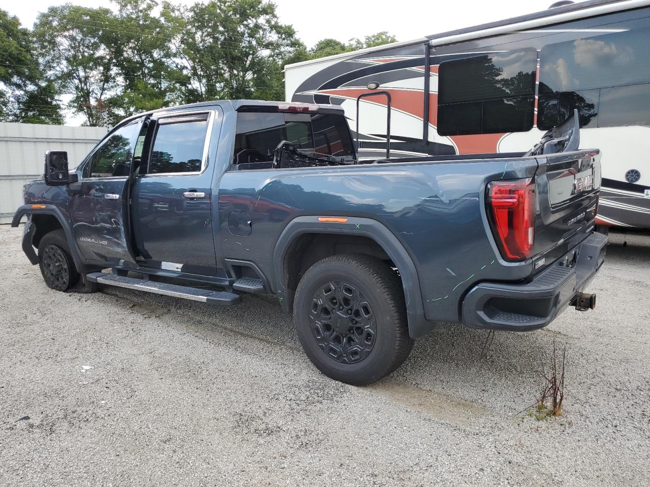 2020 GMC Sierra - Image 2