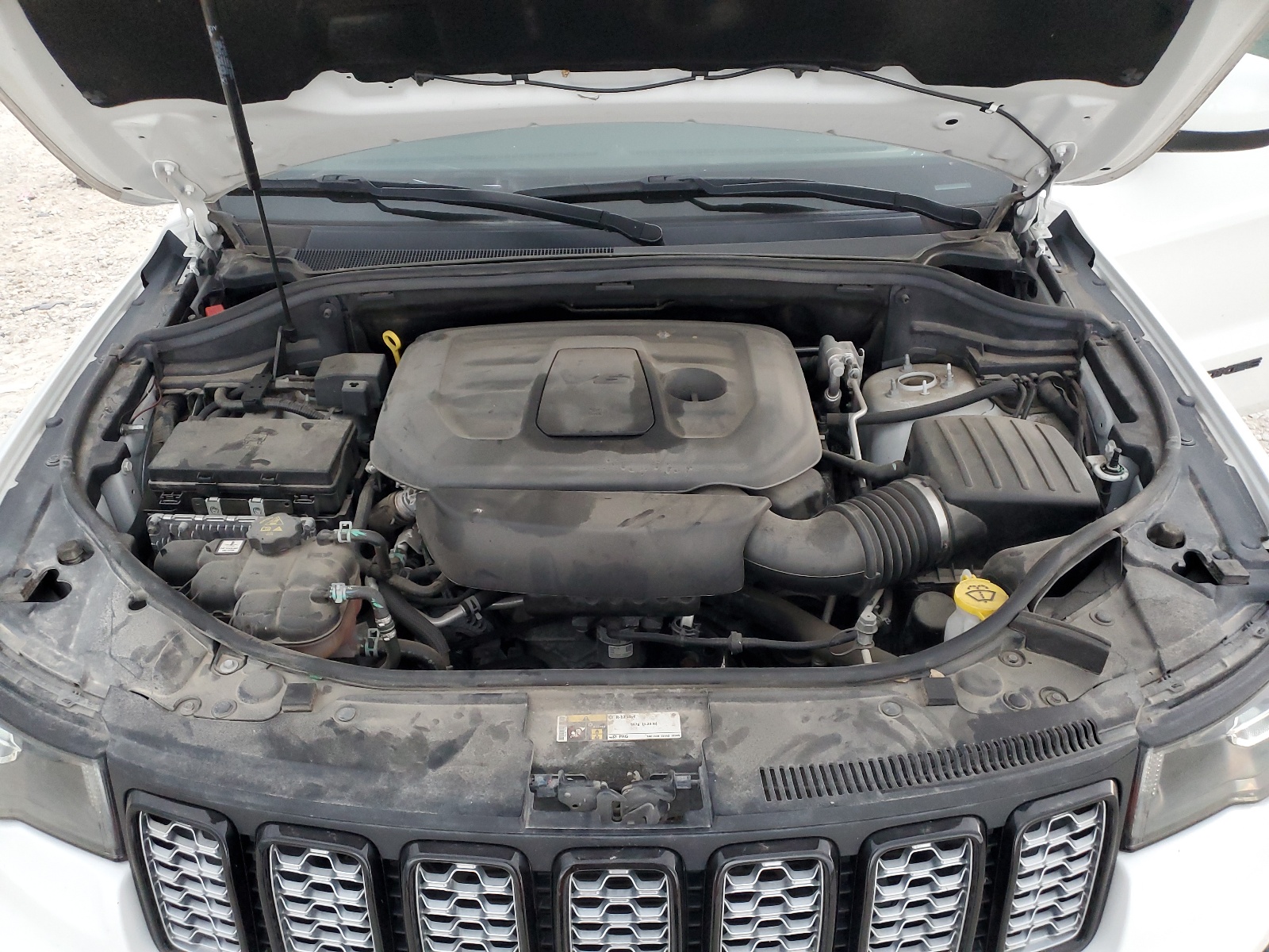 2021 Jeep Grand Cherokee Laredo vin: 1C4RJEAG7MC596726