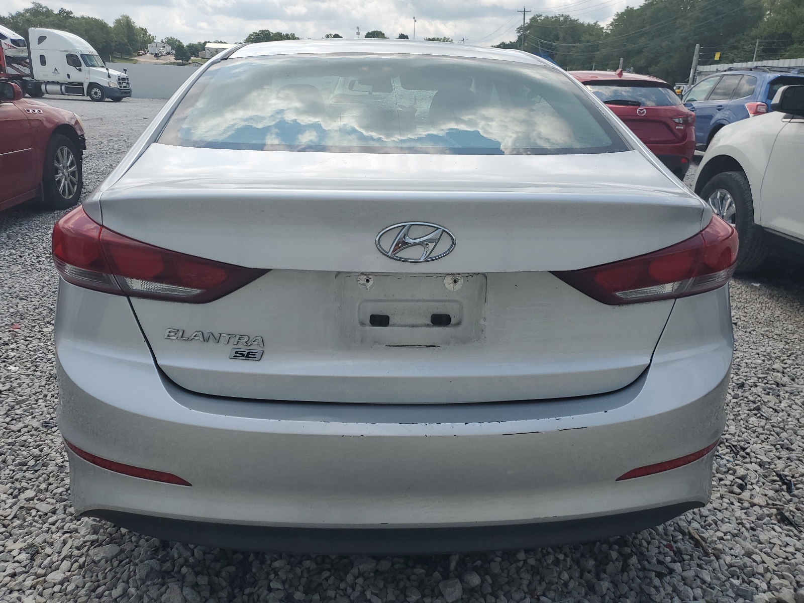 2018 Hyundai Elantra Se vin: 5NPD74LF4JH294799