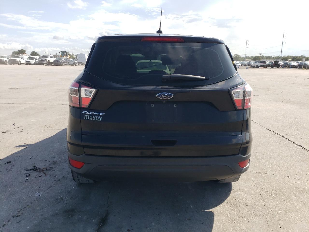 2017 Ford Escape S VIN: 1FMCU0F72HUB73685 Lot: 62911834