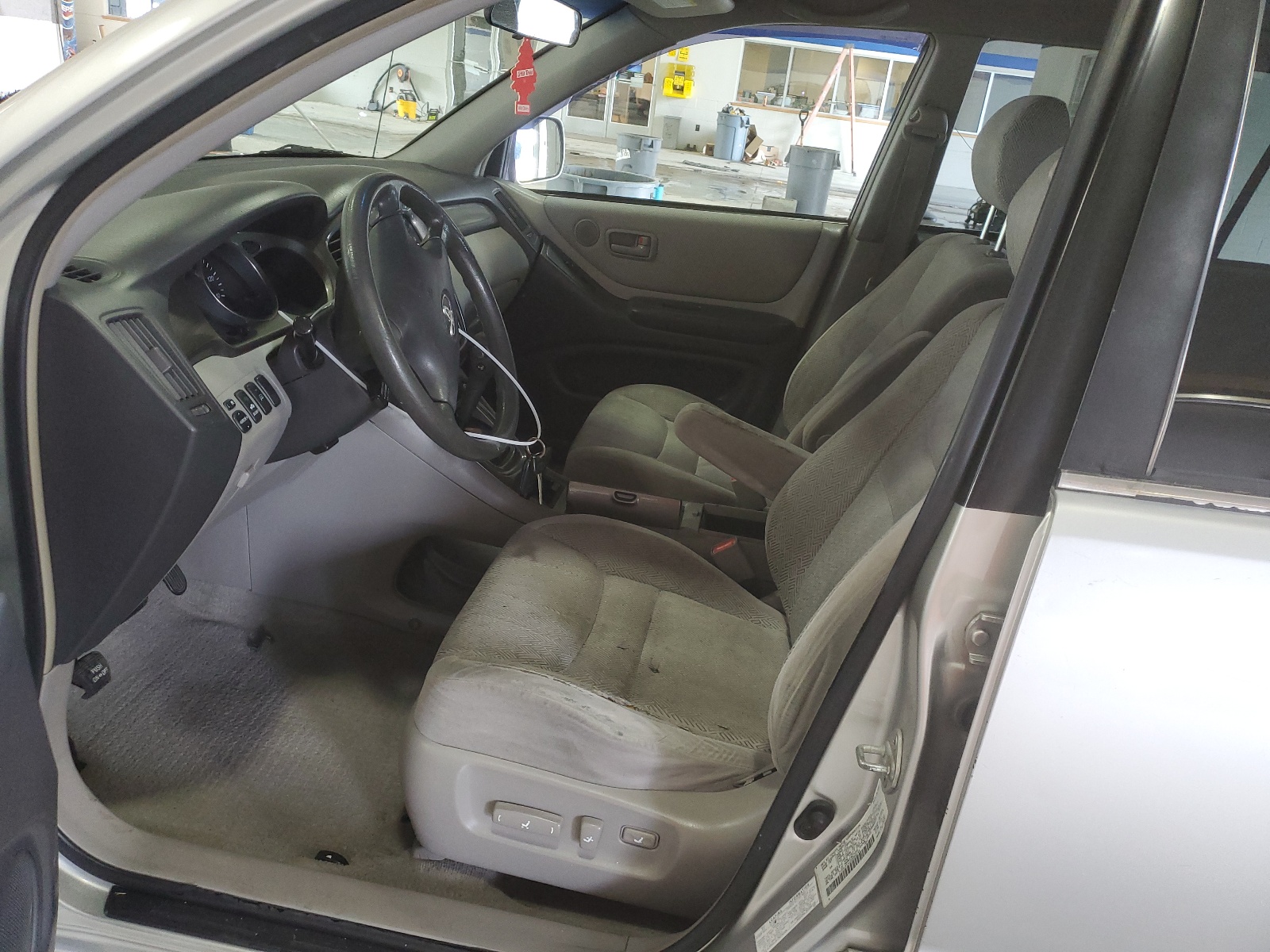 JTEHF21A120060145 2002 Toyota Highlander Limited