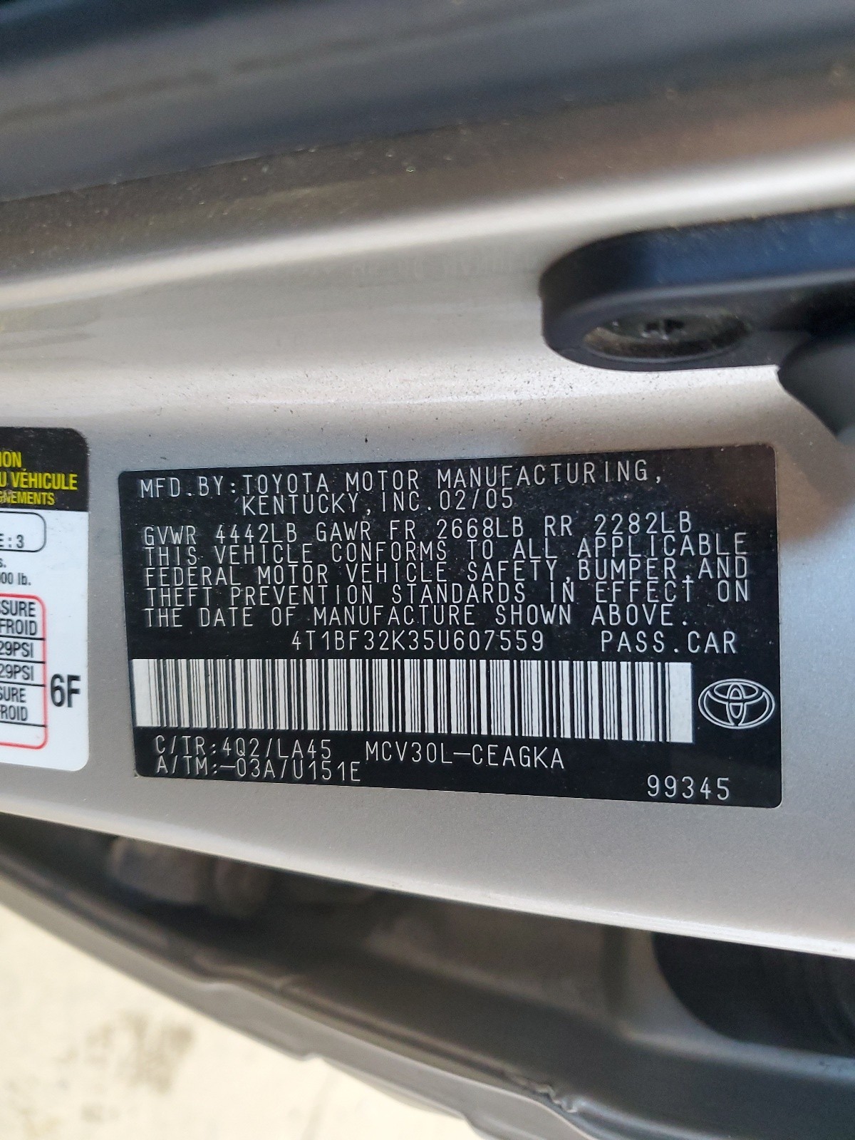 4T1BF32K35U607559 2005 Toyota Camry Le