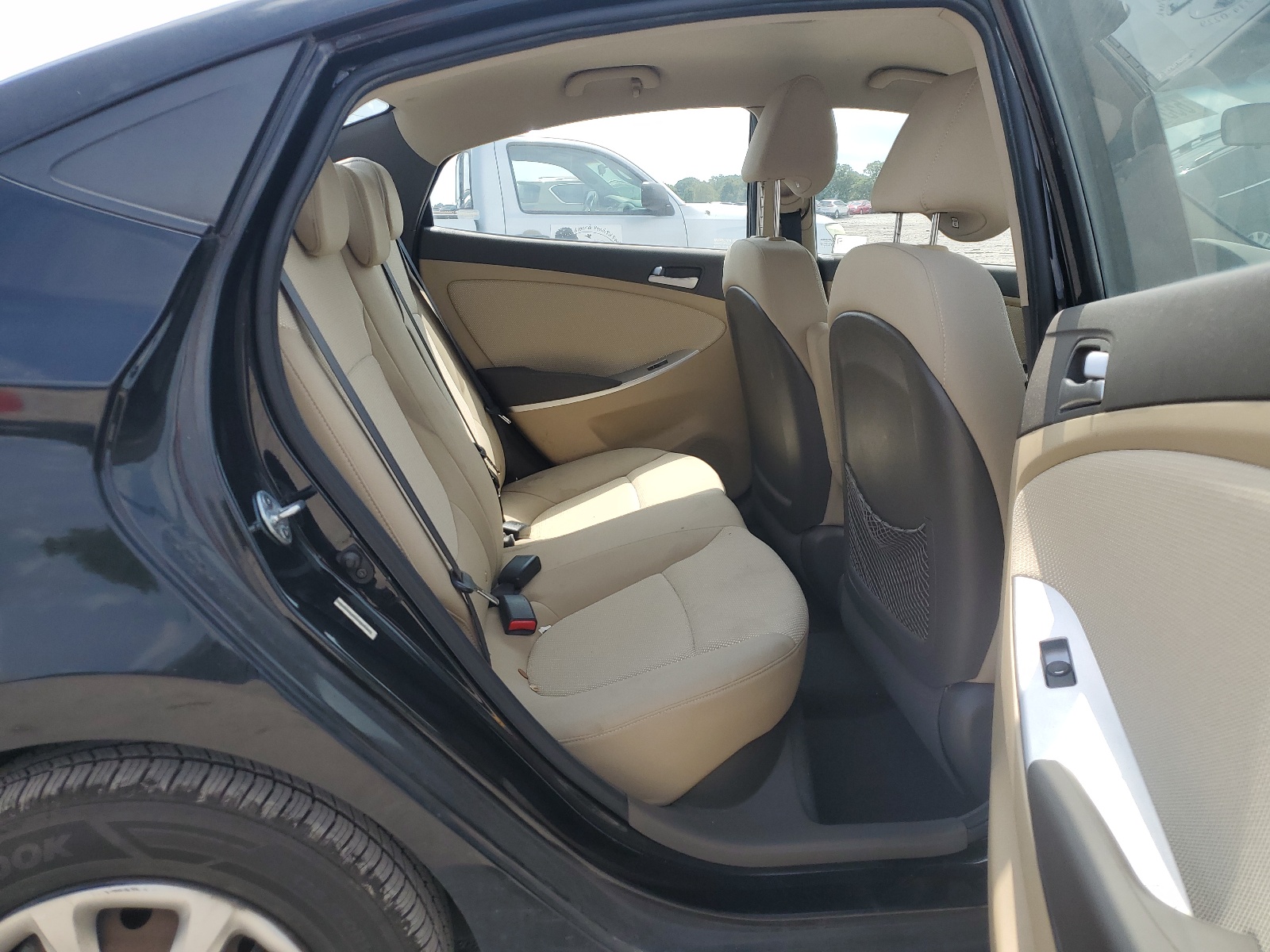 KMHCT4AE5DU393834 2013 Hyundai Accent Gls