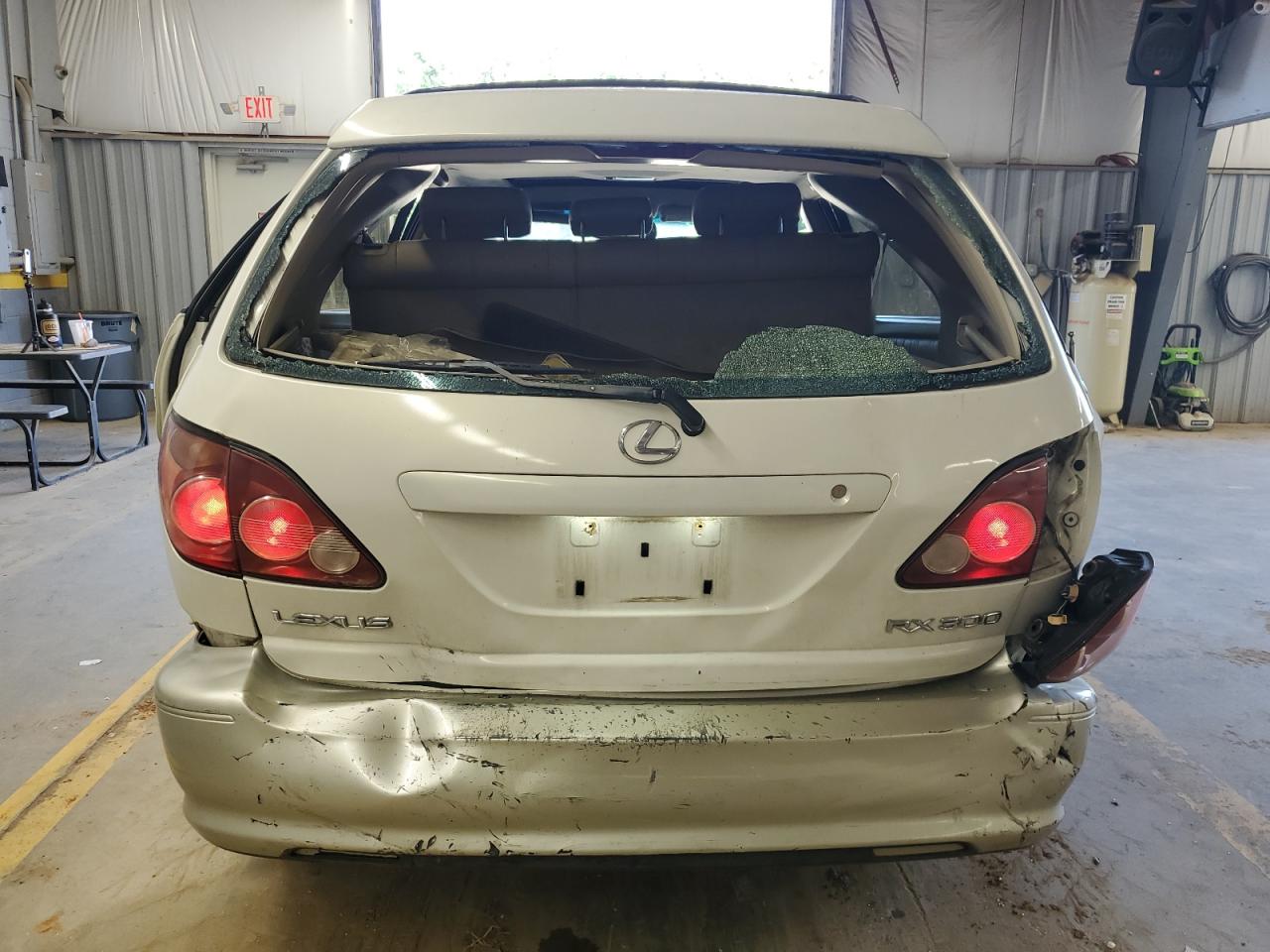 1999 Lexus Rx 300 VIN: JT6HF10U4X0057412 Lot: 62663964