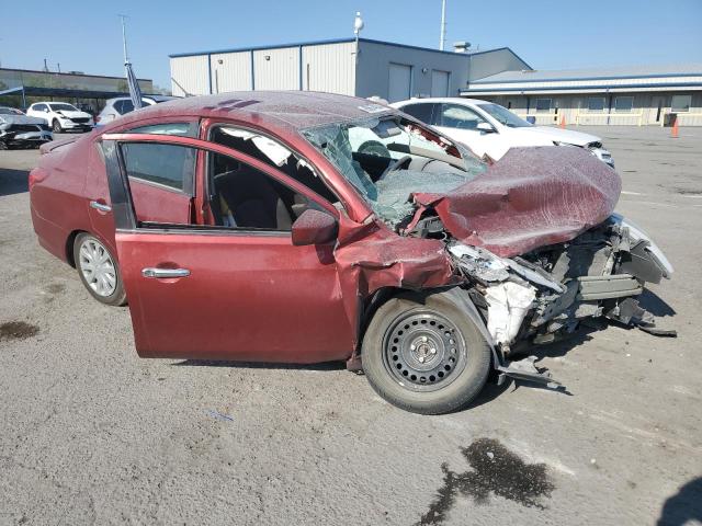  NISSAN VERSA 2019 Червоний