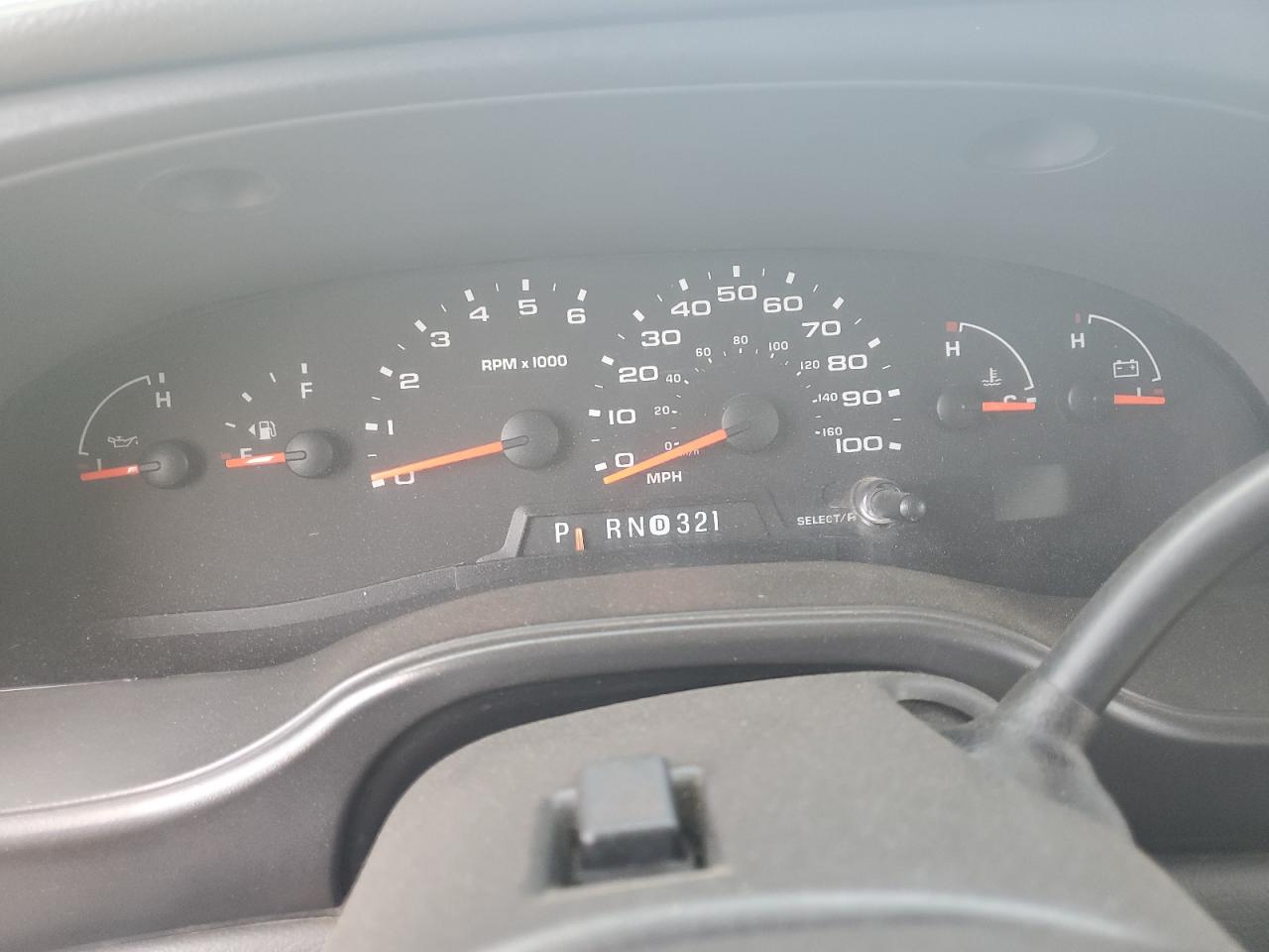 2008 Ford Econoline E450 Super Duty Cutaway Van VIN: 1FD4E45S88DB05275 Lot: 62550384