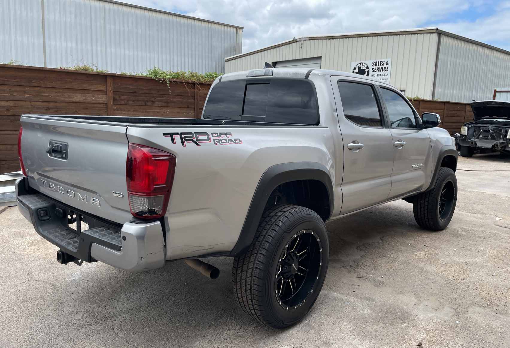 2018 Toyota Tacoma Double Cab vin: 3TMAZ5CN7JM056286