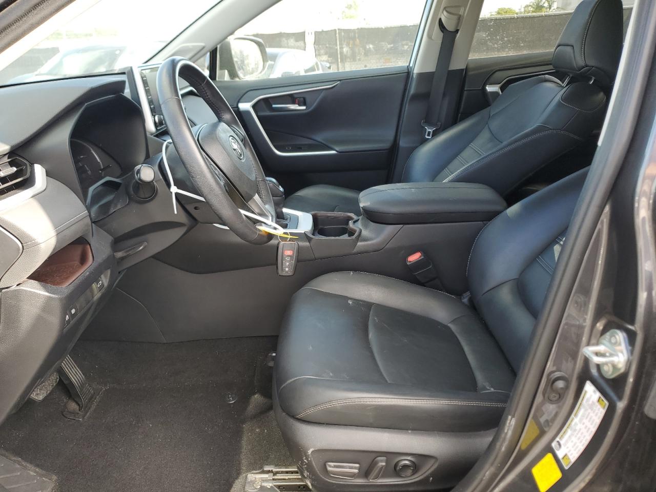 2020 Toyota Rav4 Limited VIN: 2T3Y1RFV6LC082082 Lot: 62386594