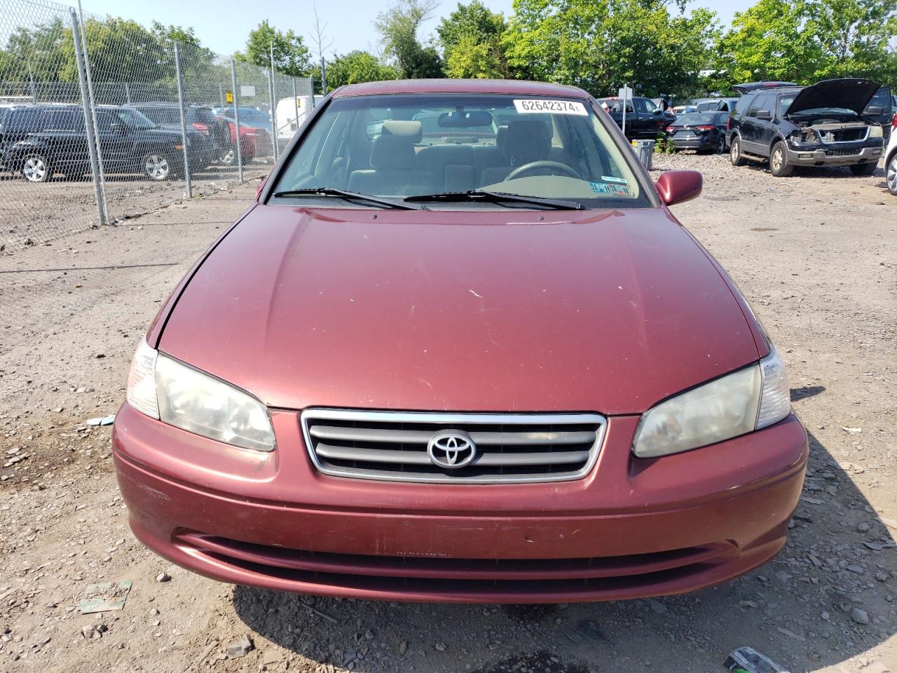2000 Toyota Camry Ce VIN: 4T1BG22K8YU998493 Lot: 62642374