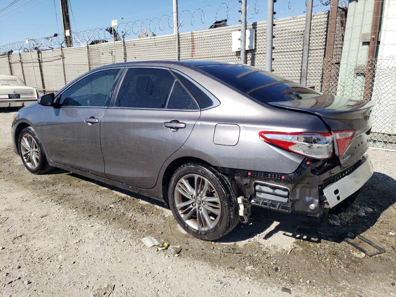 4T1BF1FK8HU446726 2017 Toyota Camry Le