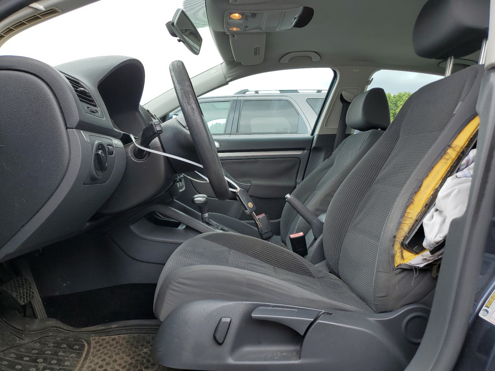 3VWJZ71K68M103240 2008 Volkswagen Jetta S