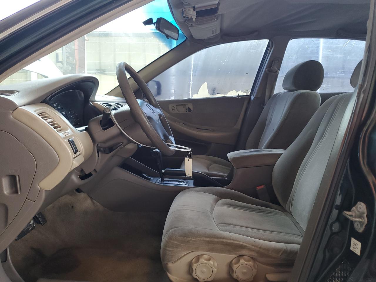 1999 Honda Accord Lx VIN: 1HGCG5641XA041372 Lot: 64452874