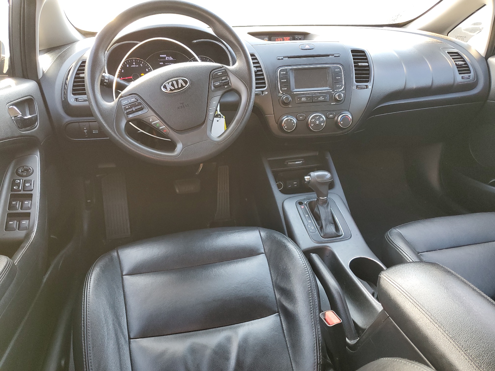 KNAFX4A67G5508105 2016 Kia Forte Lx