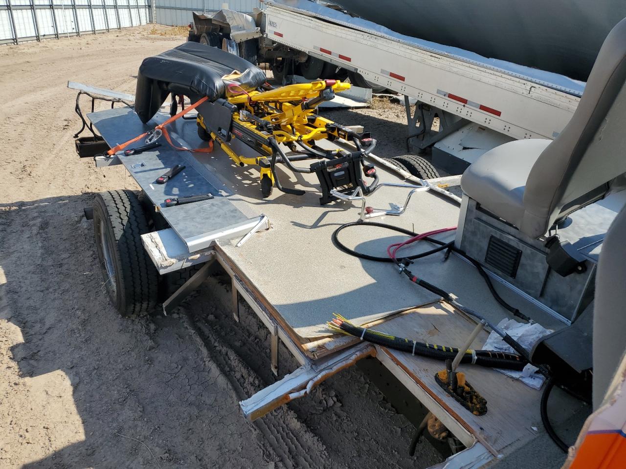 2003 Ford Econoline E450 Super Duty Cutaway Van VIN: 1FDXE45FX3HA42195 Lot: 60796614