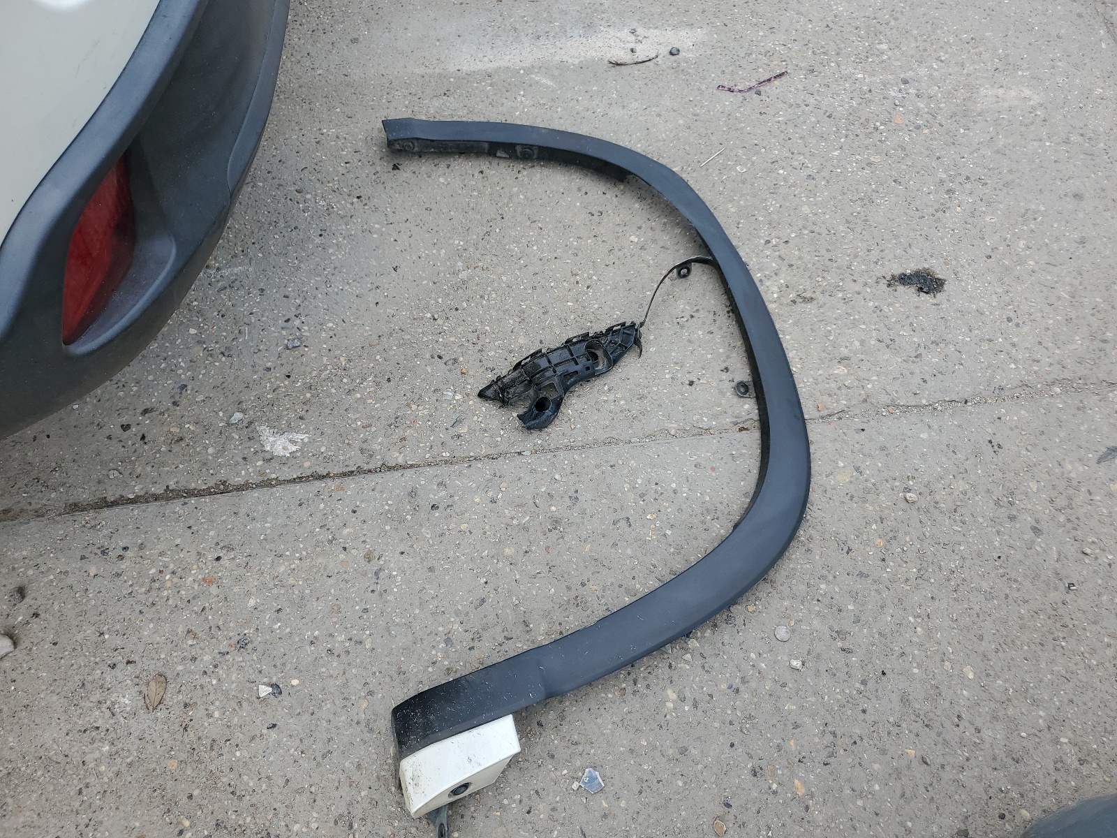 5TDKKRFH6ES034677 2014 Toyota Highlander Xle