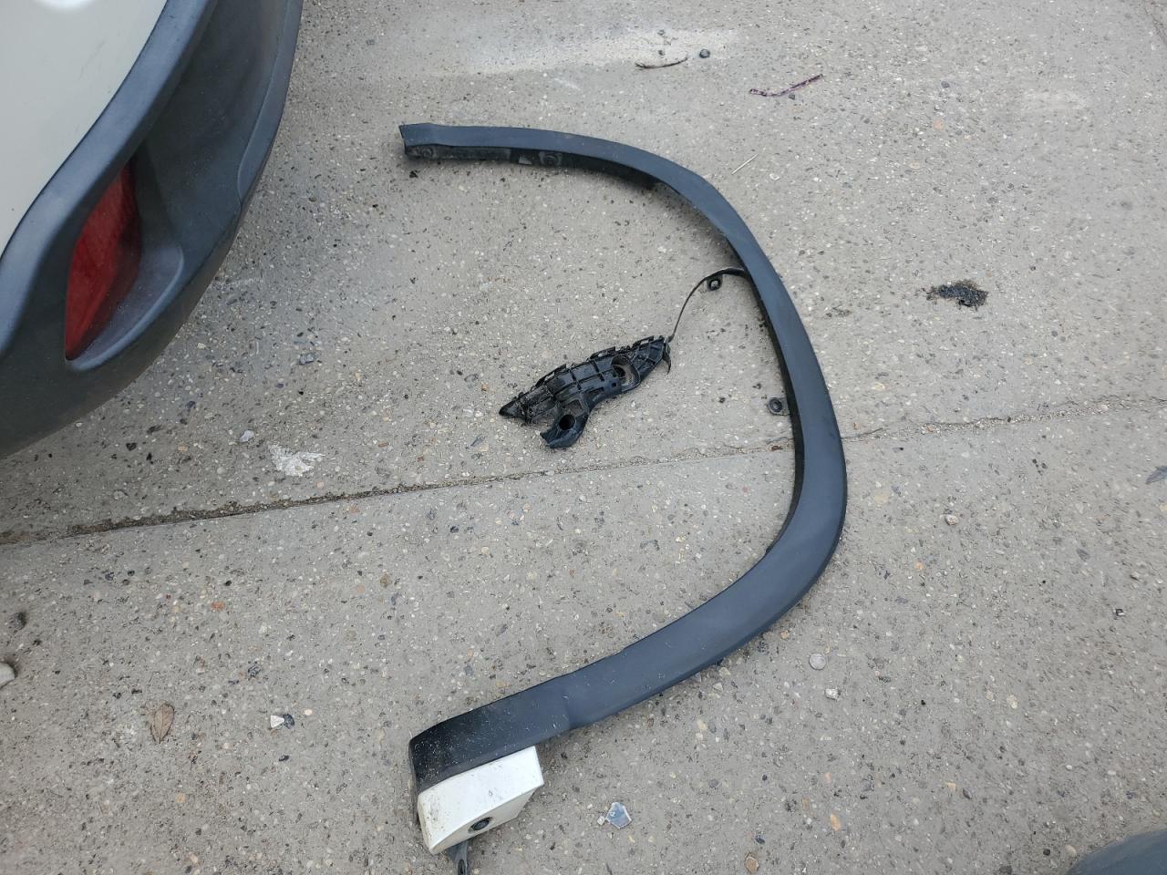 2014 Toyota Highlander Xle VIN: 5TDKKRFH6ES034677 Lot: 62340054