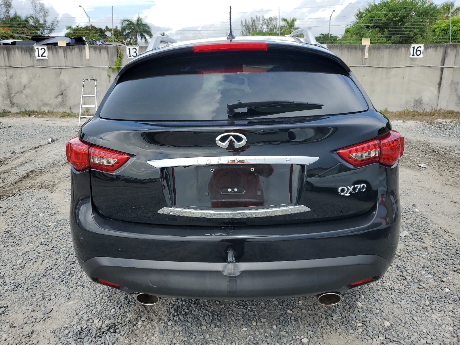 JN8CS1MU1GM671324 2016 Infiniti Qx70