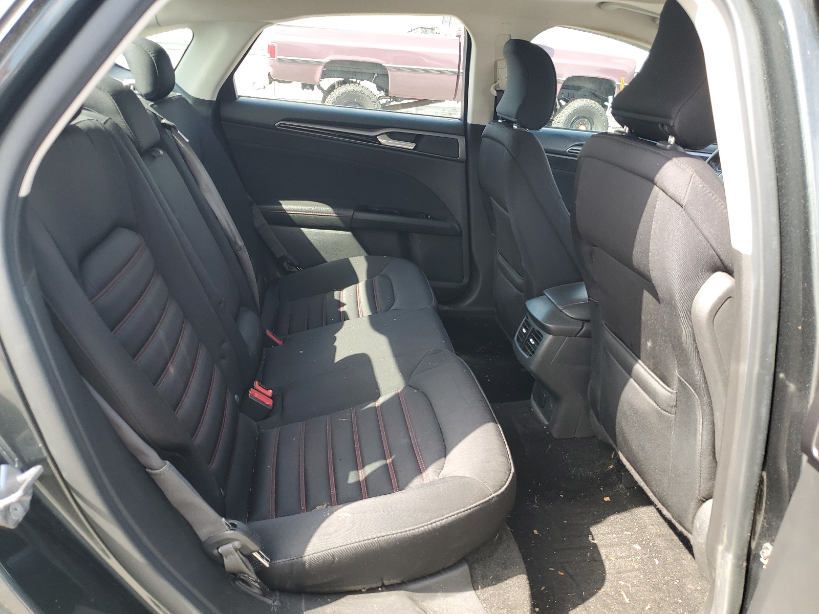 3FA6P0H76FR192868 2015 Ford Fusion Se