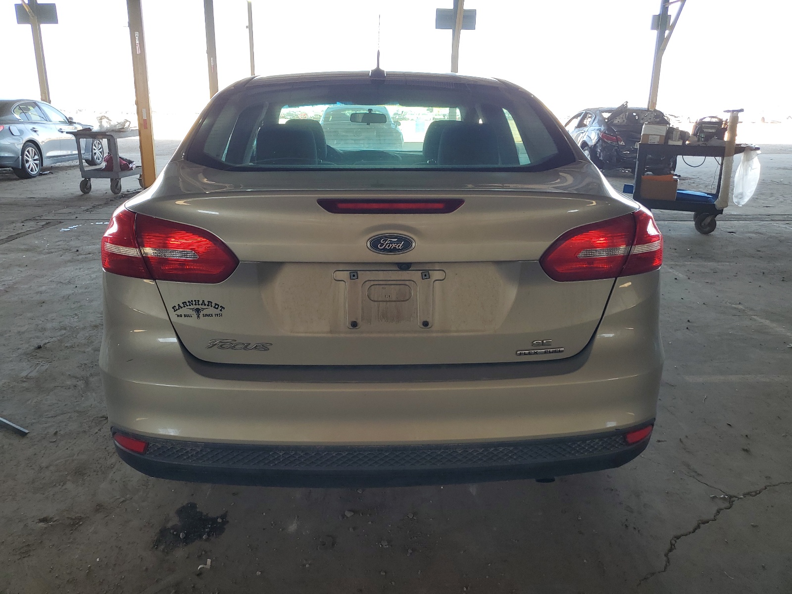 2016 Ford Focus Se vin: 1FADP3F24GL395886