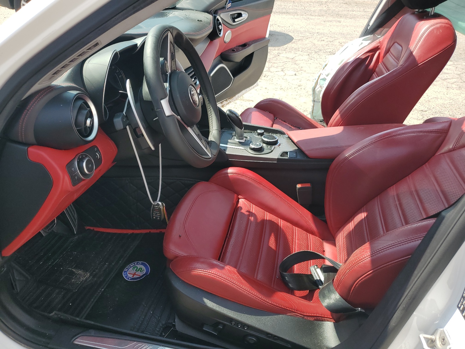 ZARFAEEN3J7591917 2018 Alfa Romeo Giulia Ti Q4