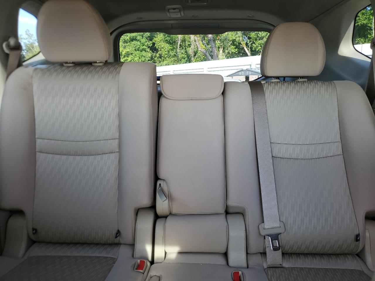 2017 Nissan Rogue S VIN: KNMAT2MT1HP577571 Lot: 61421714