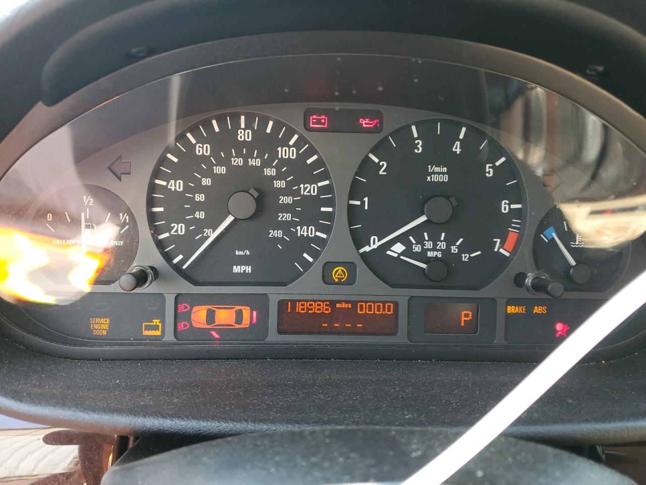 2004 BMW 325 Xi VIN: WBAEU33404PR08355 Lot: 63273494