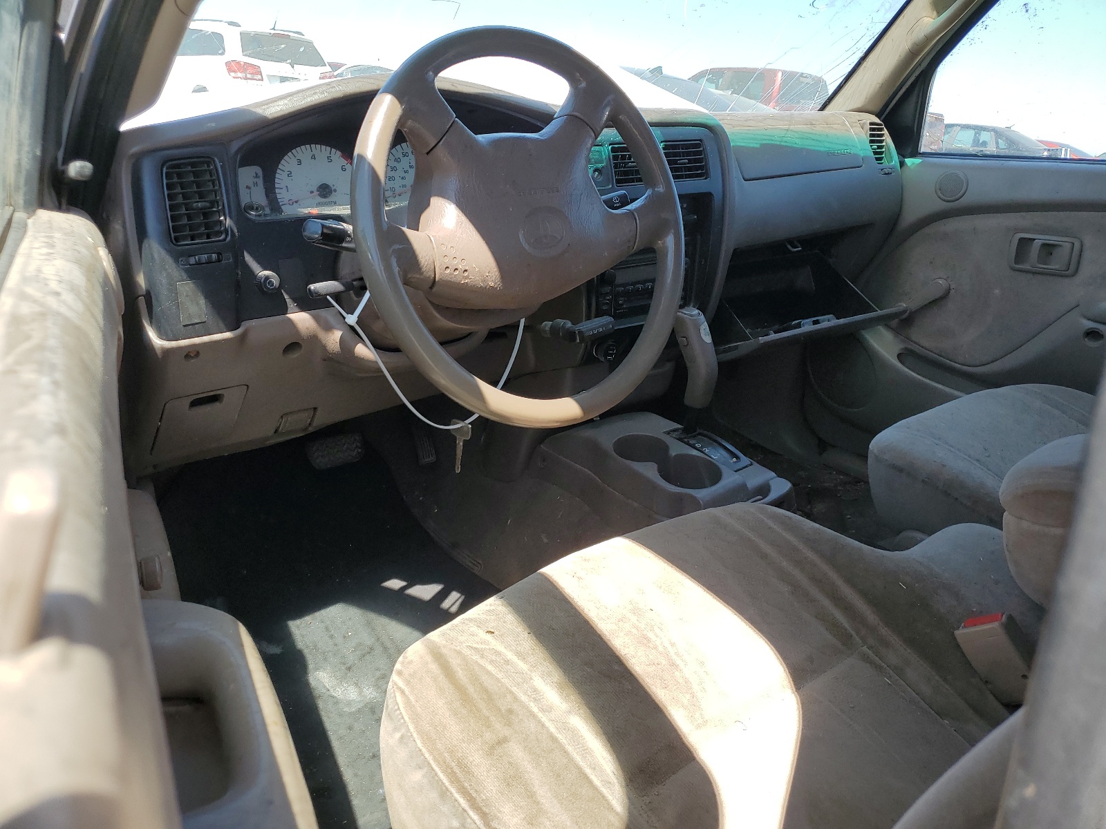 5TEVL52N52Z010710 2002 Toyota Tacoma Xtracab