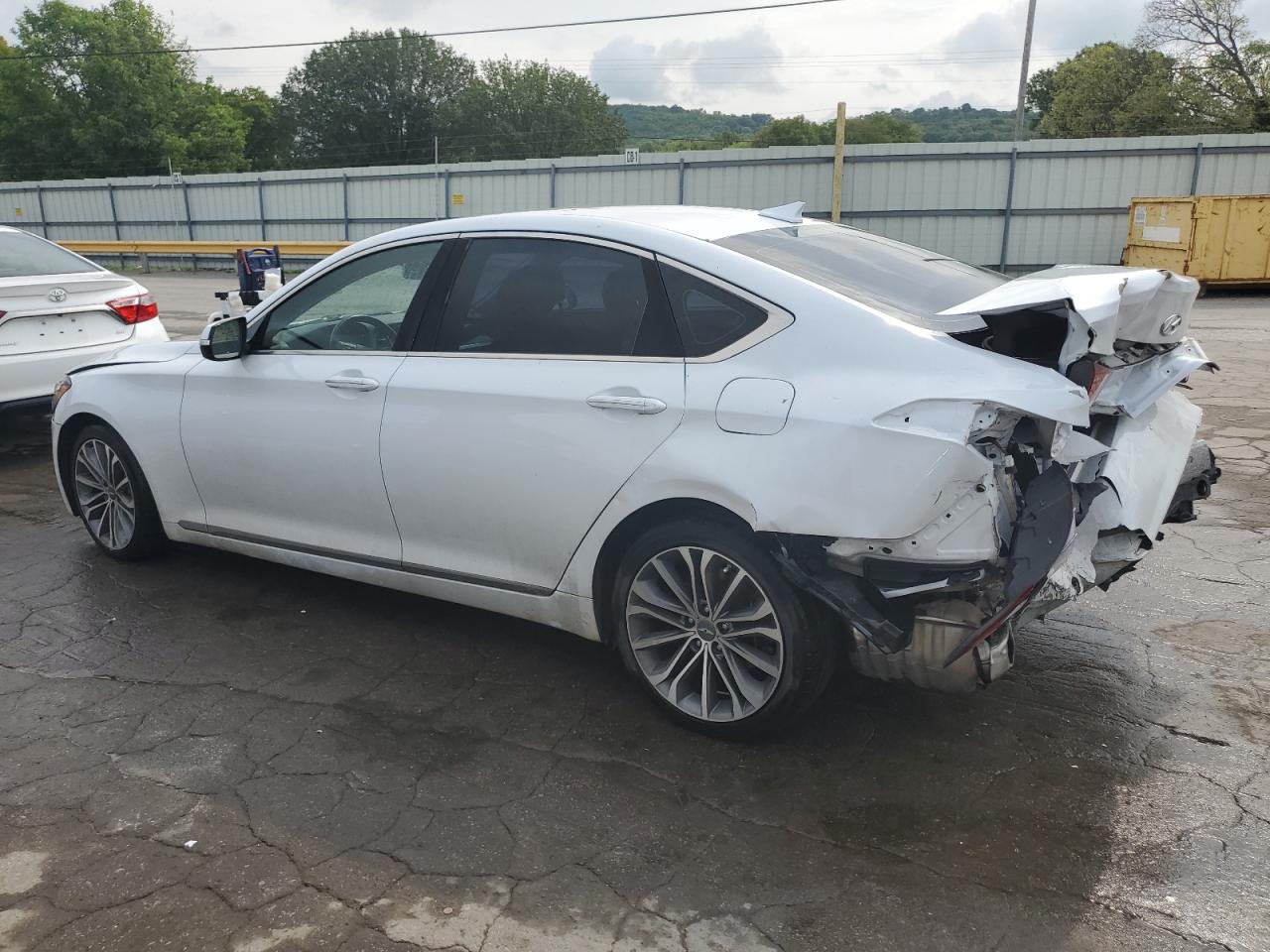 2015 Hyundai Genesis 3.8L VIN: KMHGN4JE0FU052811 Lot: 63418674