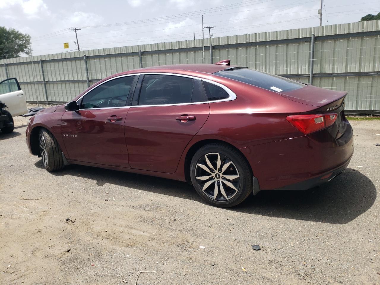 1G1ZF5SX0GF285263 2016 CHEVROLET MALIBU - Image 2