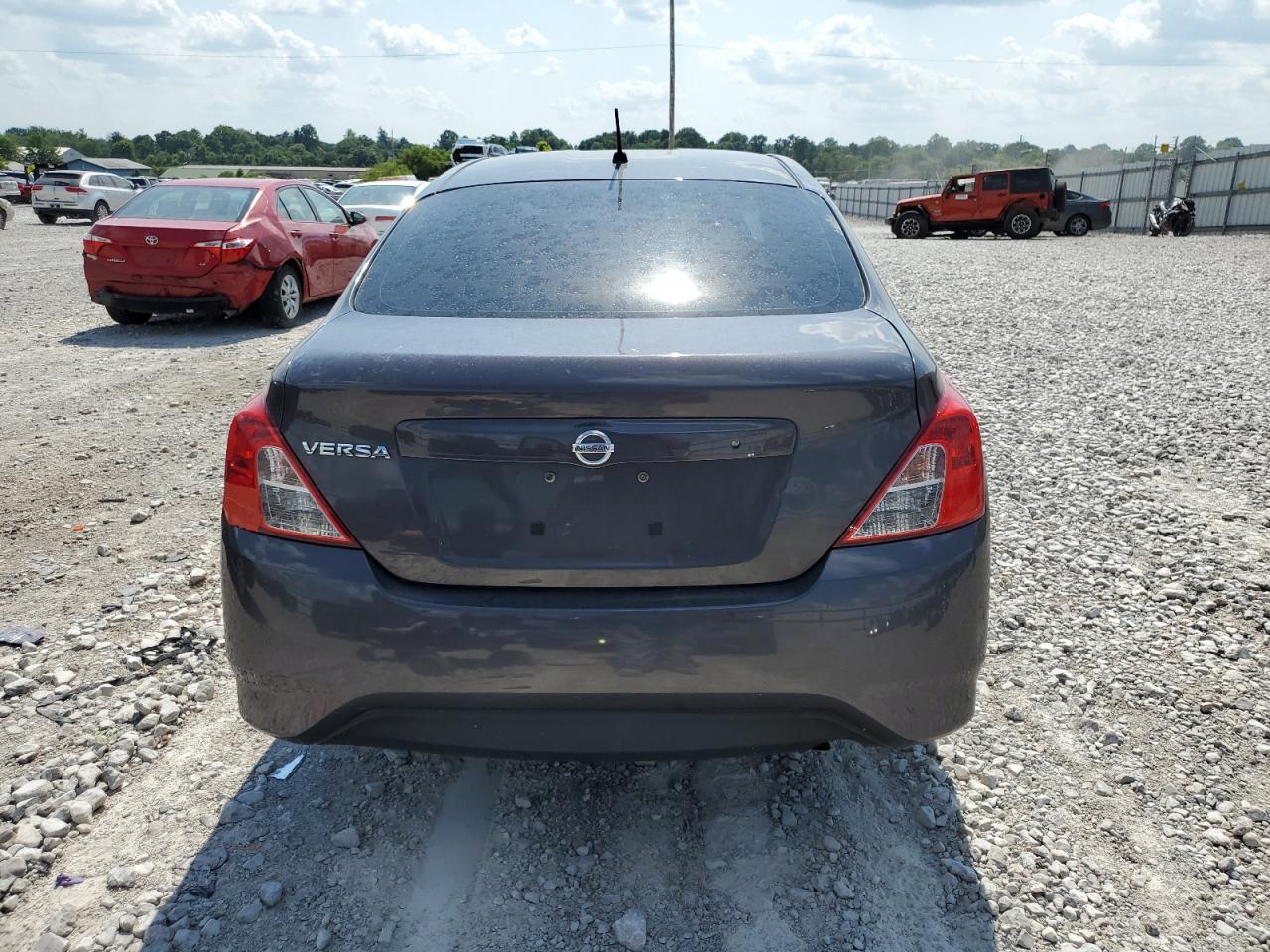 2015 Nissan Versa - Image 6