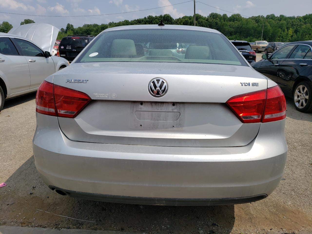 1VWBN7A34CC105863 2012 Volkswagen Passat Se