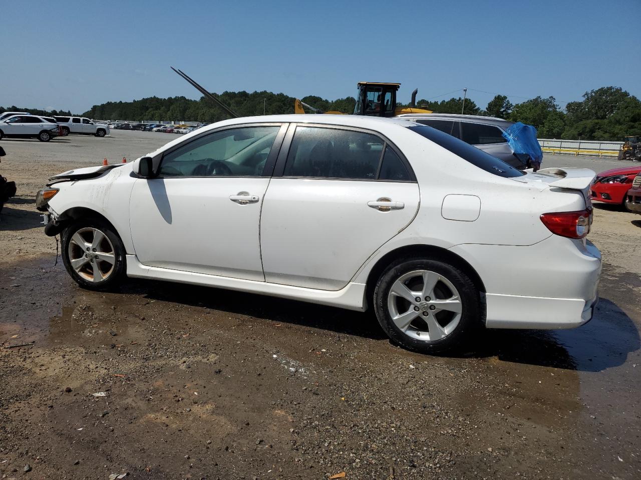 VIN 5YFBU4EE5DP113477 2013 TOYOTA COROLLA no.2