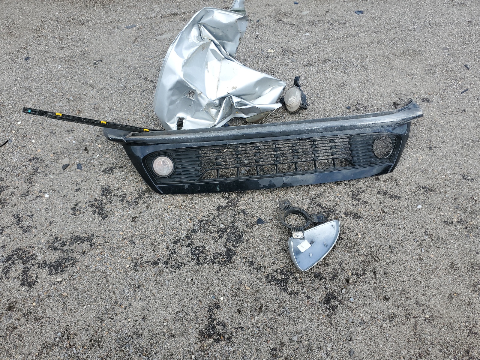 3KPF24AD8KE086035 2019 Kia Forte Fe