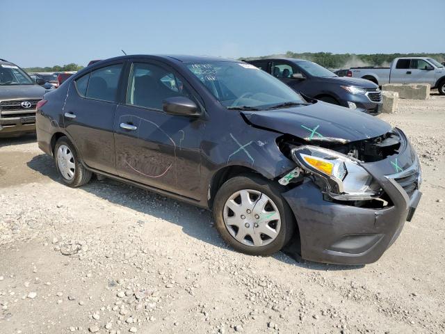 Седани NISSAN VERSA 2015 Сірий