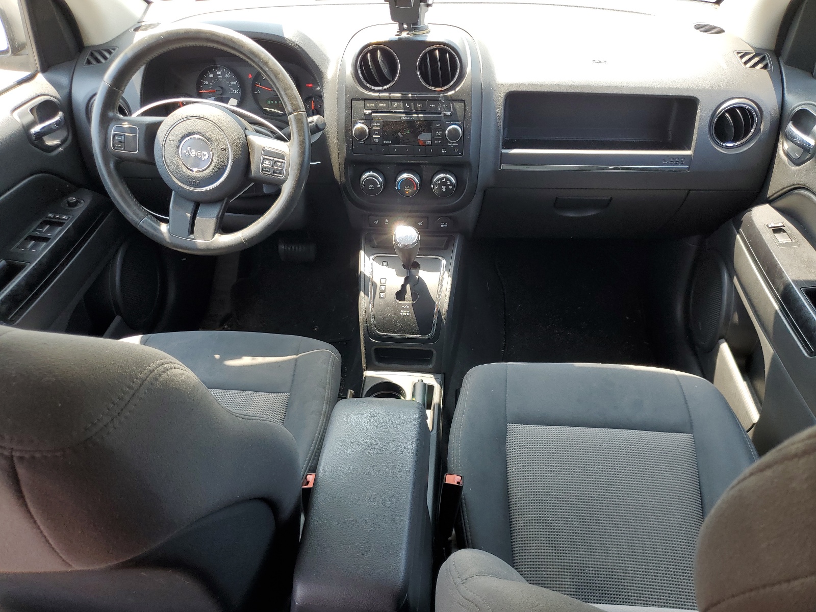 1J4NF1FB2BD218868 2011 Jeep Compass Sport