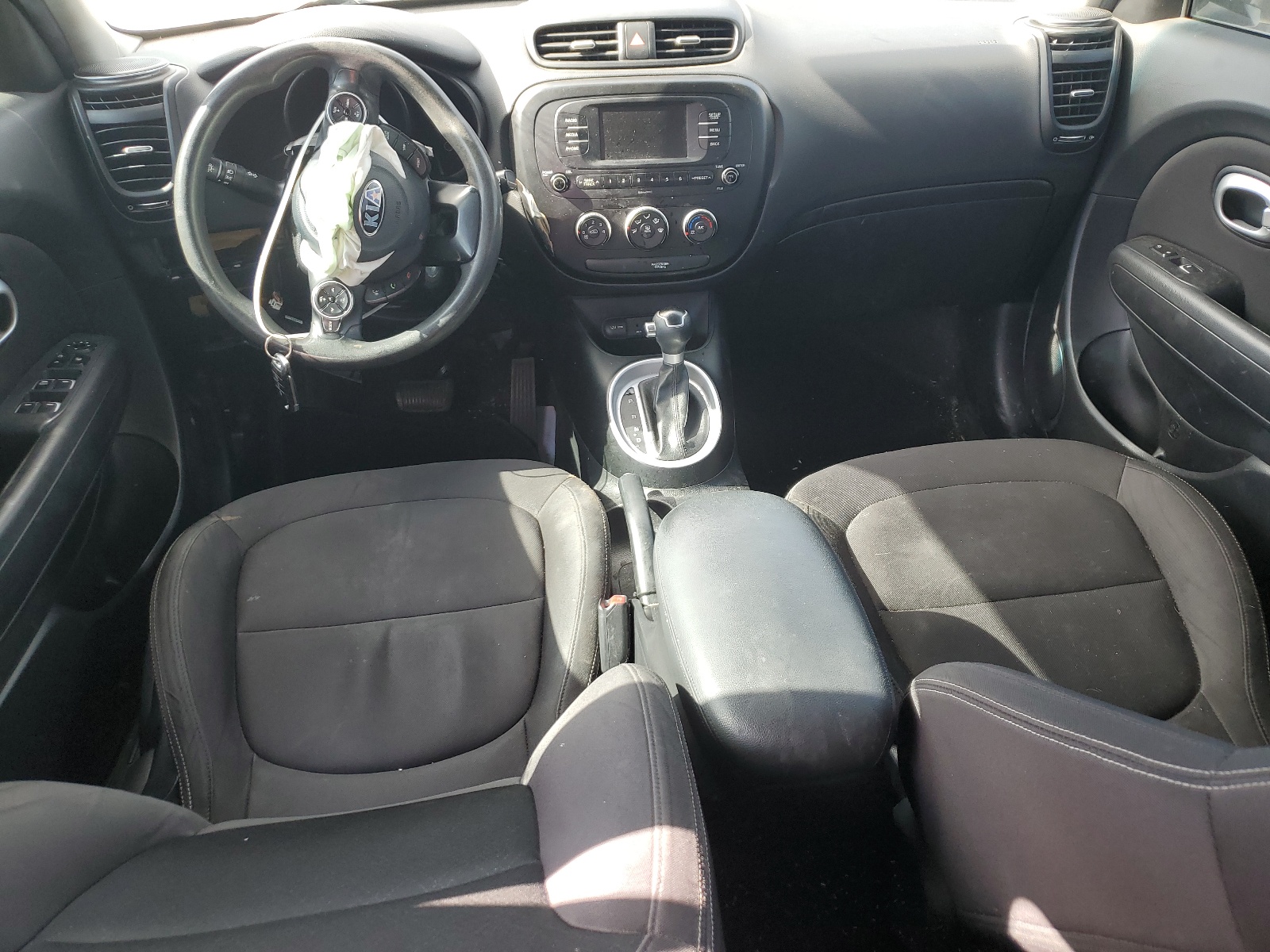 KNDJN2A23H7885279 2017 Kia Soul