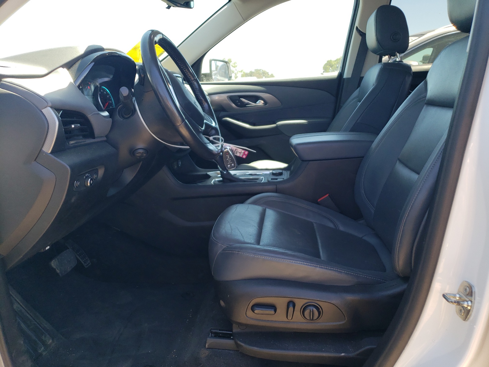 1GNEVJKW3JJ234926 2018 Chevrolet Traverse Premier