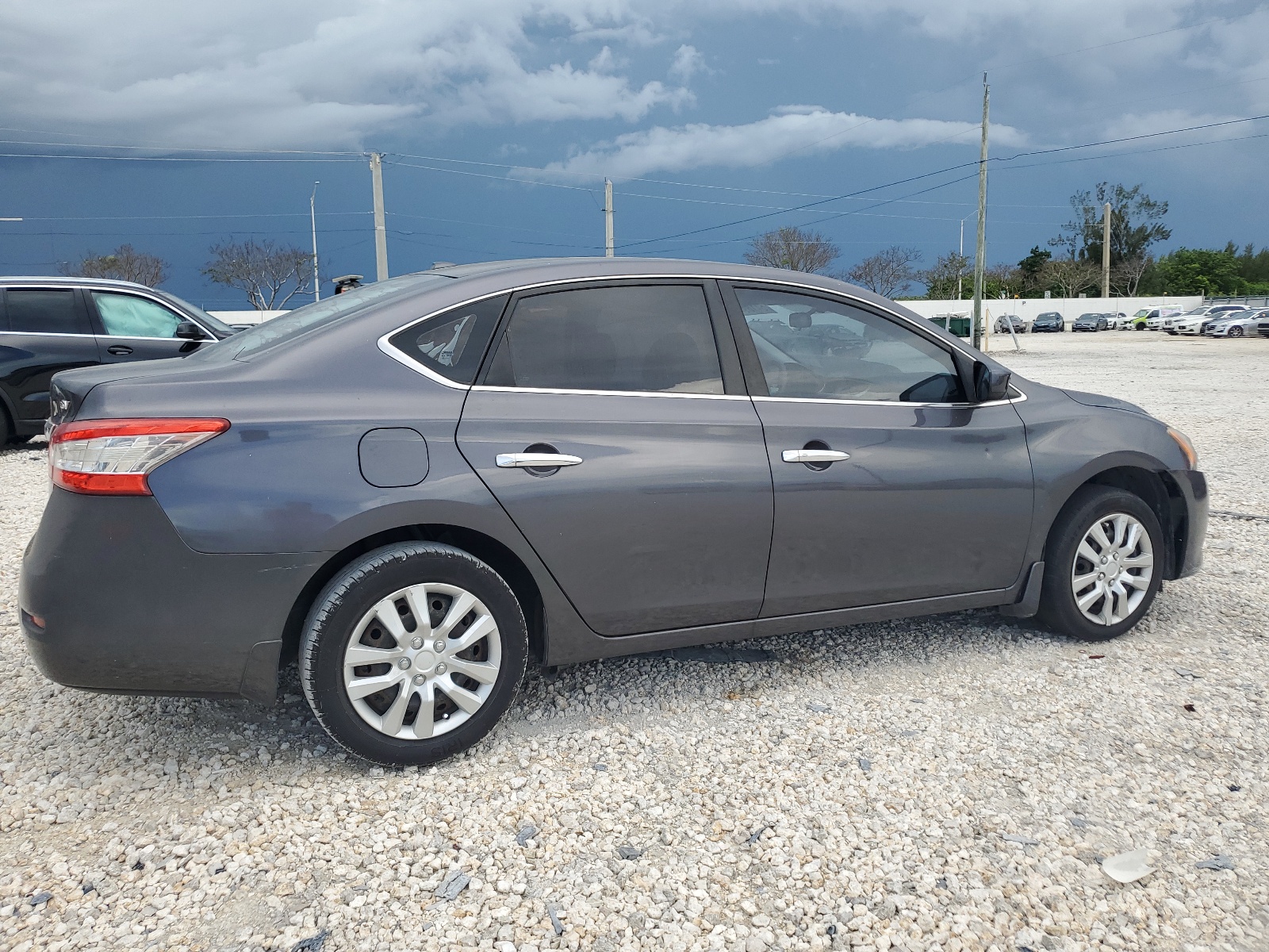 2013 Nissan Sentra S vin: 3N1AB7AP3DL641948