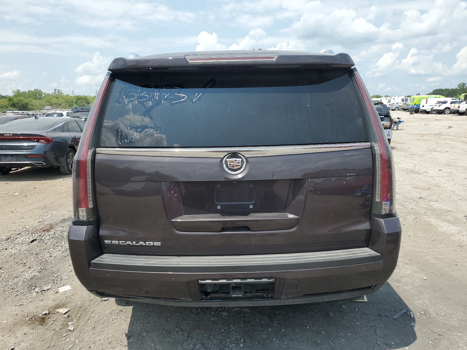 2015 Cadillac Escalade Luxury vin: 1GYS4BKJ5FR153423