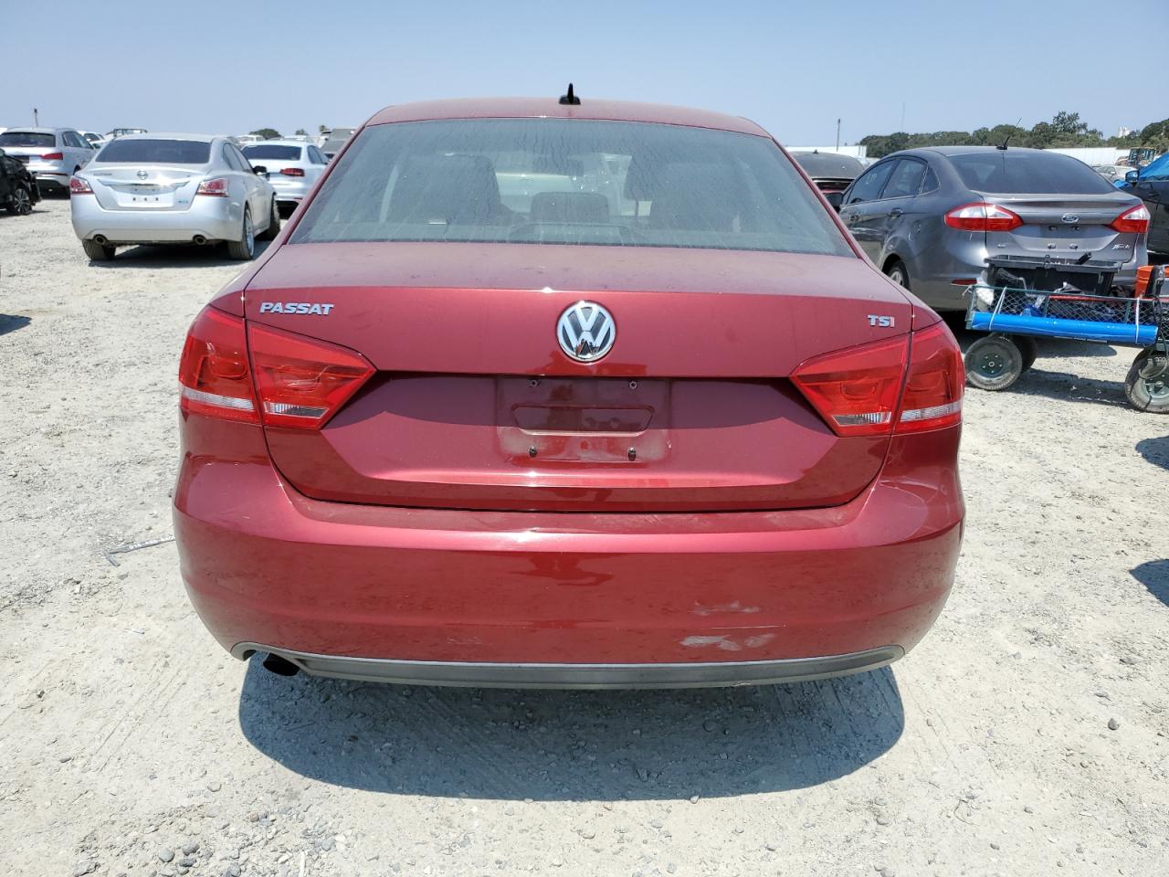 2015 Volkswagen Passat S VIN: 1VWAT7A31FC022008 Lot: 64028114