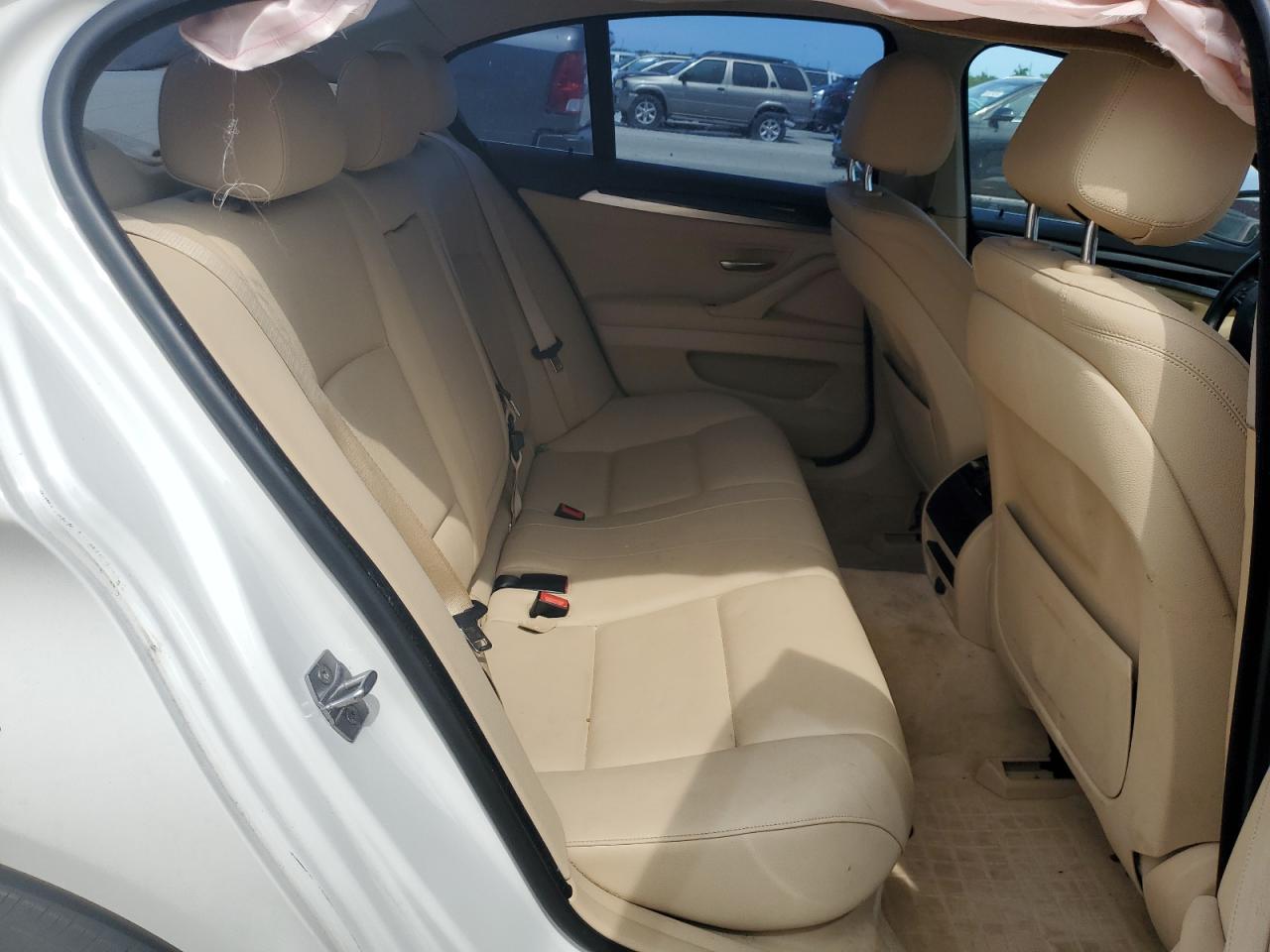 2015 BMW 528 I VIN: WBA5A5C5XFD518235 Lot: 62705964