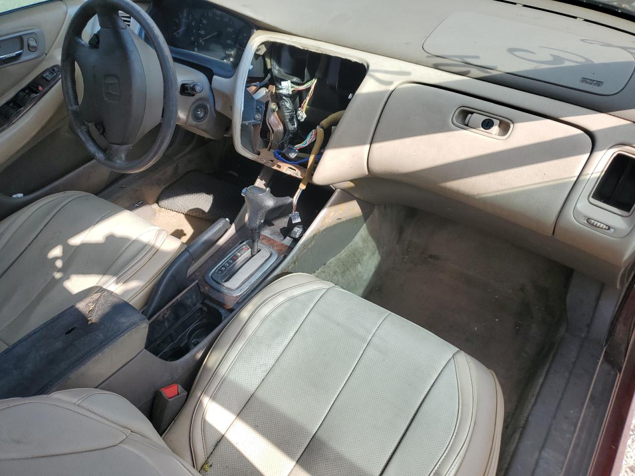 2001 Honda Accord Ex VIN: 1HGCG16571A038498 Lot: 61460994