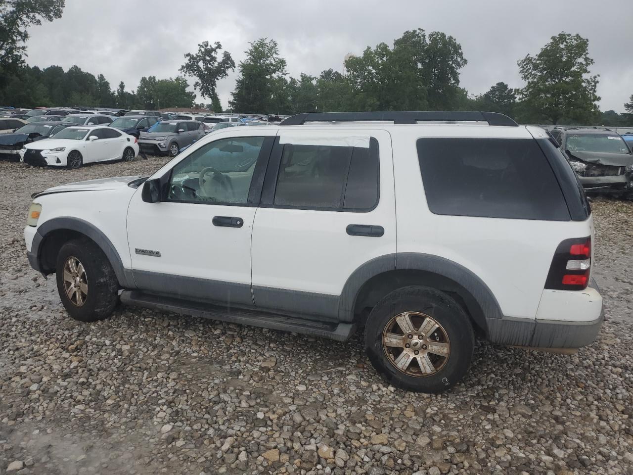 2006 Ford Explorer Xlt VIN: 1FMEU63E86UB67952 Lot: 63932554