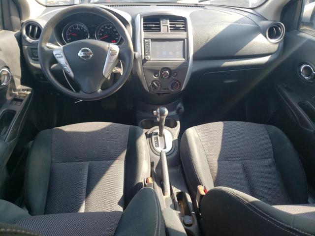  NISSAN VERSA 2019 Srebrny